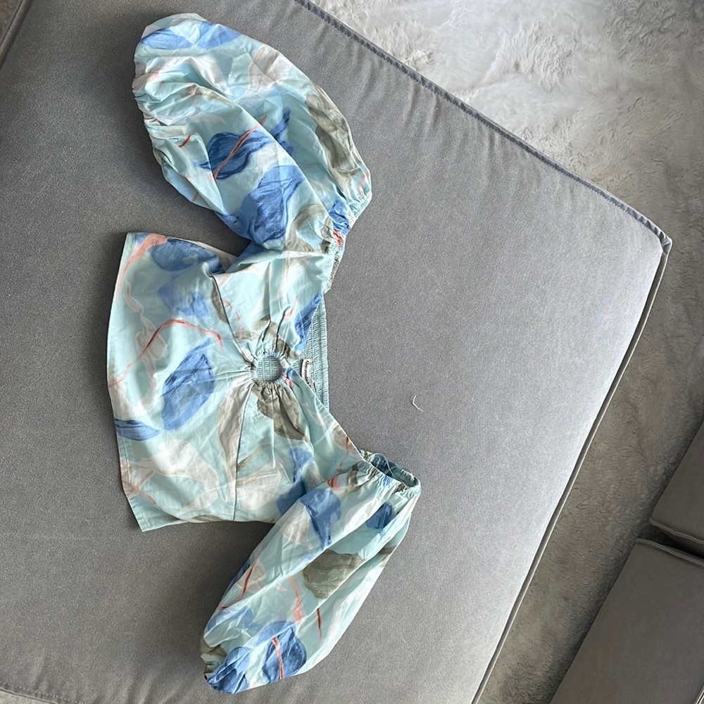 Abercrombie &Fitch mid drift blouse.